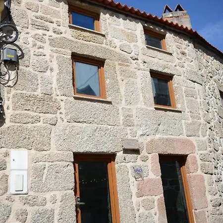 Casa Dos Alcaides Sabugueiro (Guarda)