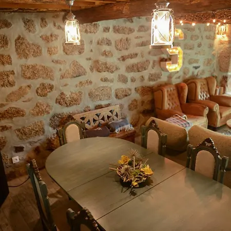 Casa Dos Alcaides Sabugueiro (Guarda)