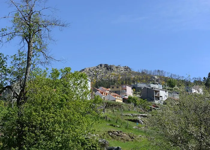 Casa Dos Alcaides Sabugueiro (Guarda)