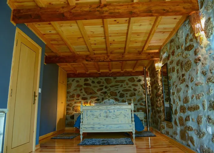 Casa Dos Alcaides Sabugueiro (Guarda)